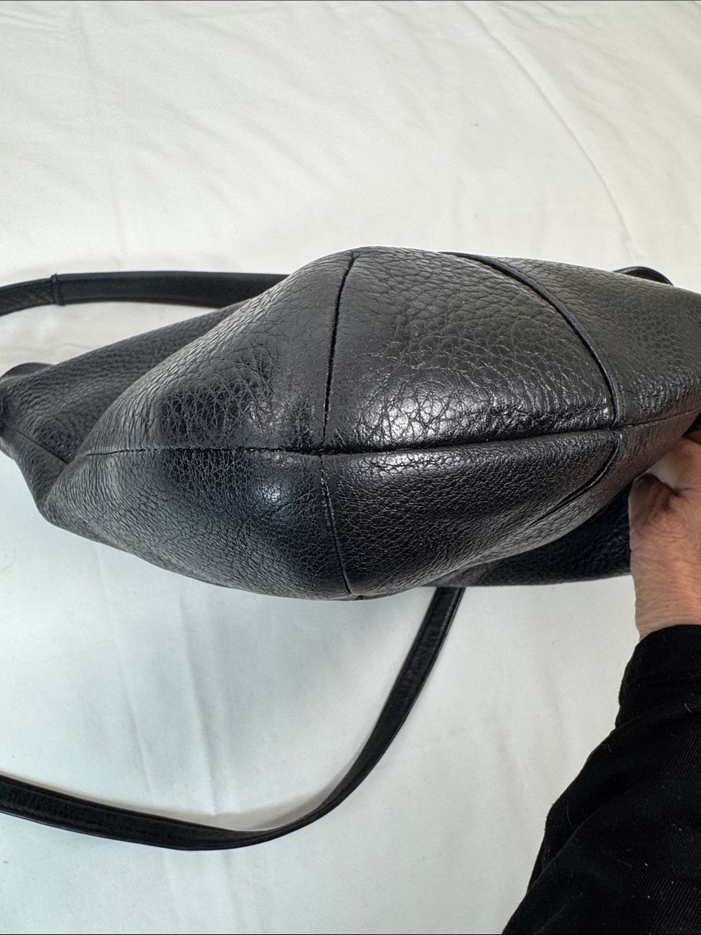 Coach Isabelle East West Hobo Crossbody Black Pebbled Leather Bag - Picture 10 of 15